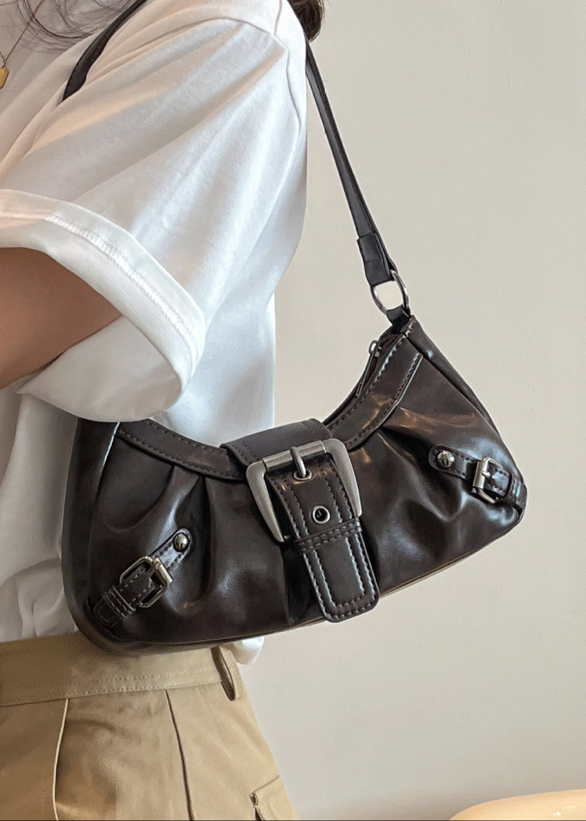 Marlette - Vintage Buckle Shoulder Bag