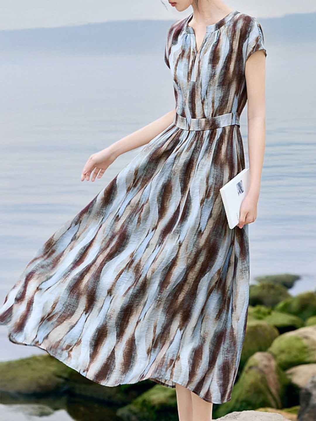 Camila Elegant V-Neck Printed Dress