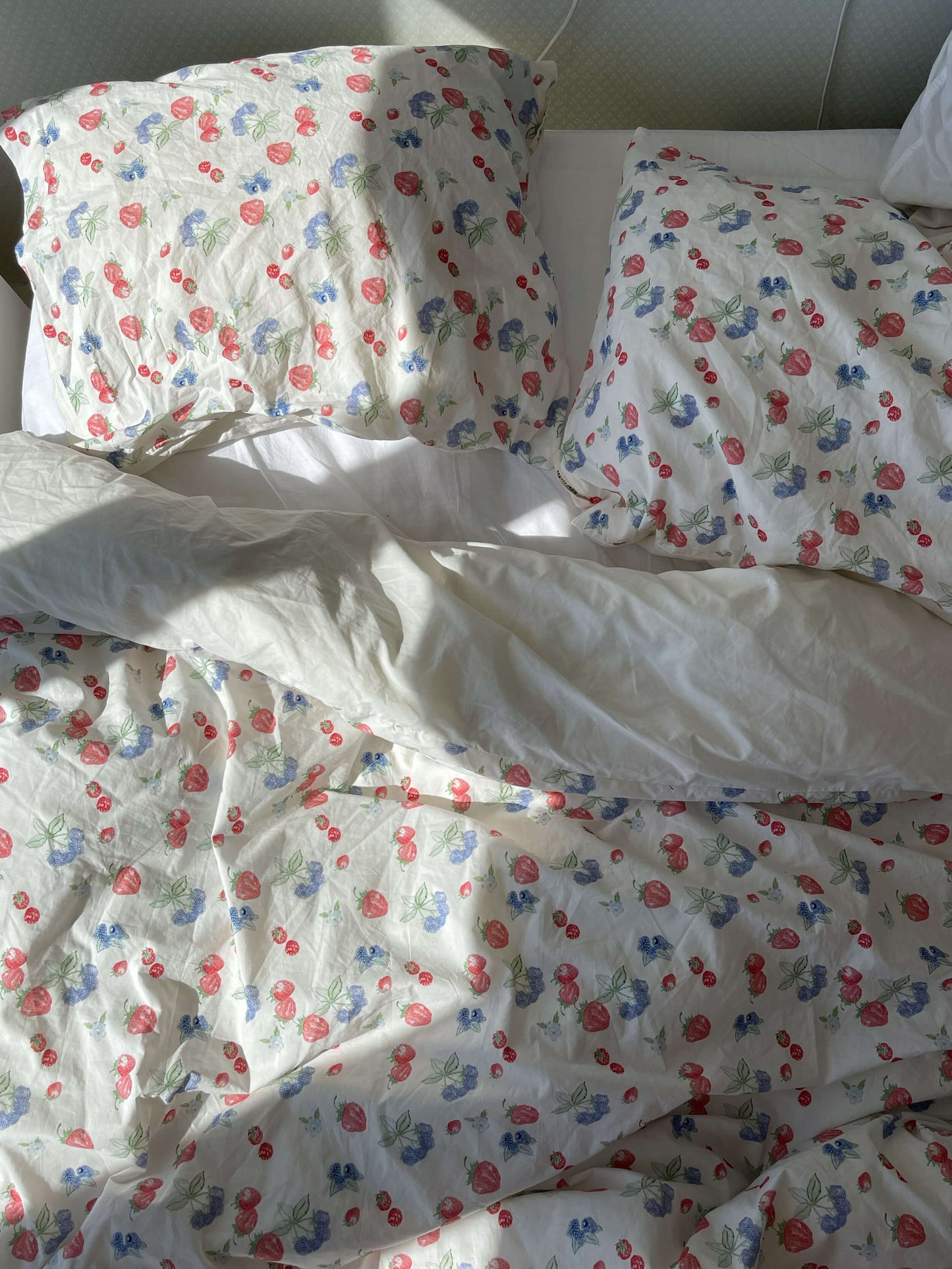 Blueberry Strawberry Duvet Cover Set