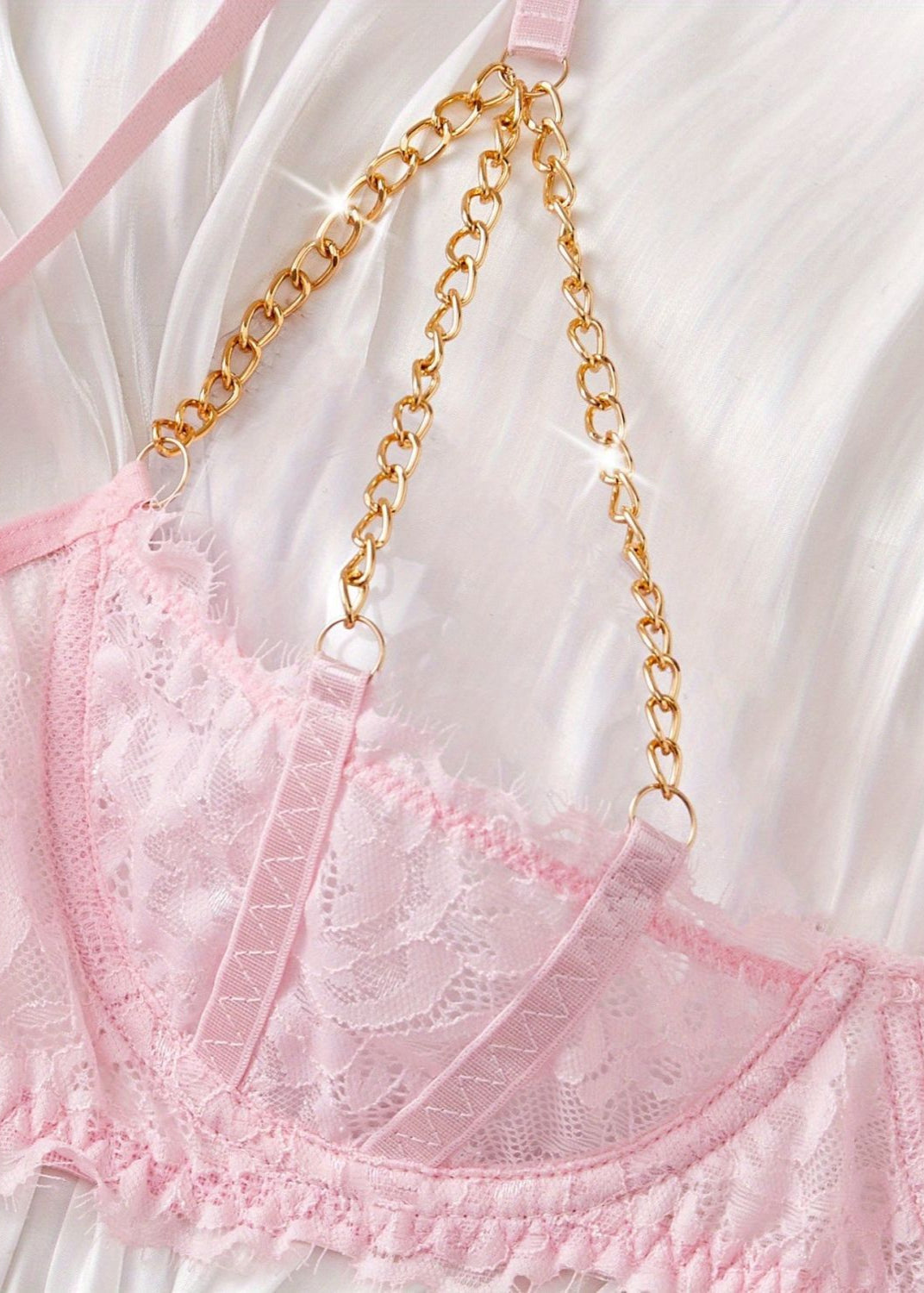 Blush Chain Detail Lace Lingerie Set – Pink Bra & Thong Ensemble for Women