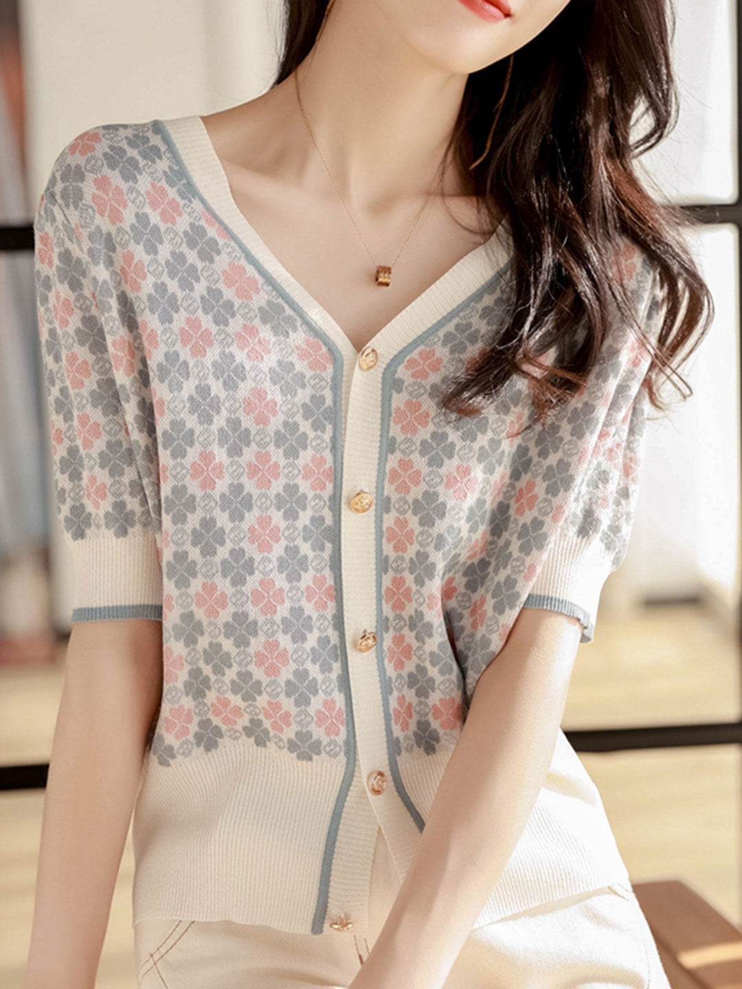 Sophia Vintage V-neck Printed Jacquard Cardigan