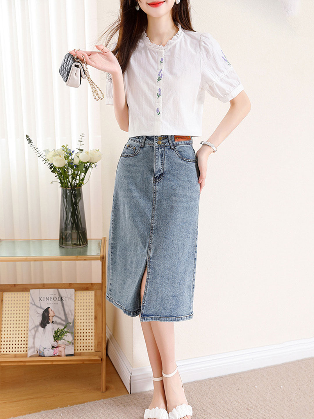 Maria Retro Embroidered Lace Puff Sleeve Shirt-White
