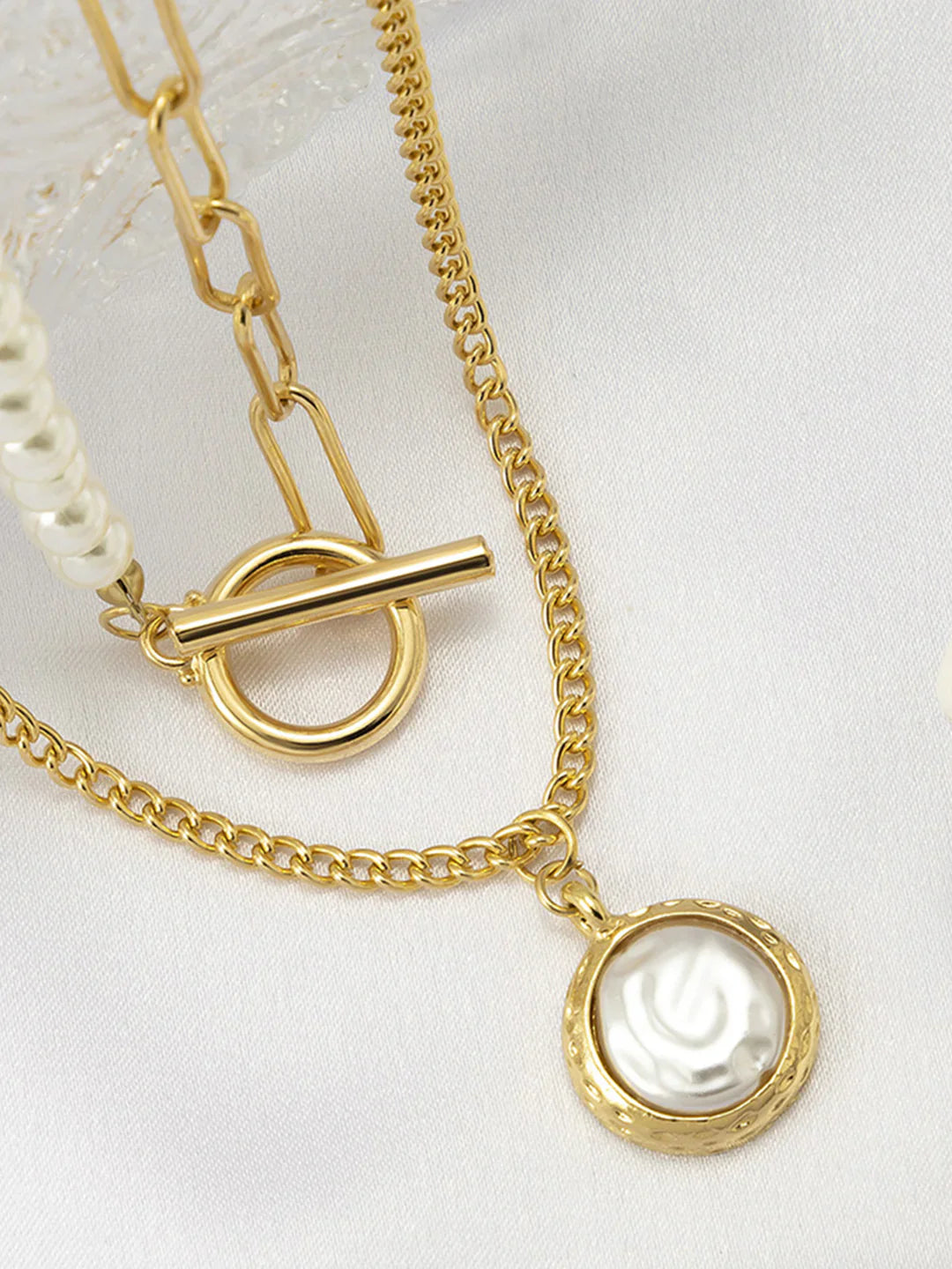 Dainty Pearl Accent Necklace