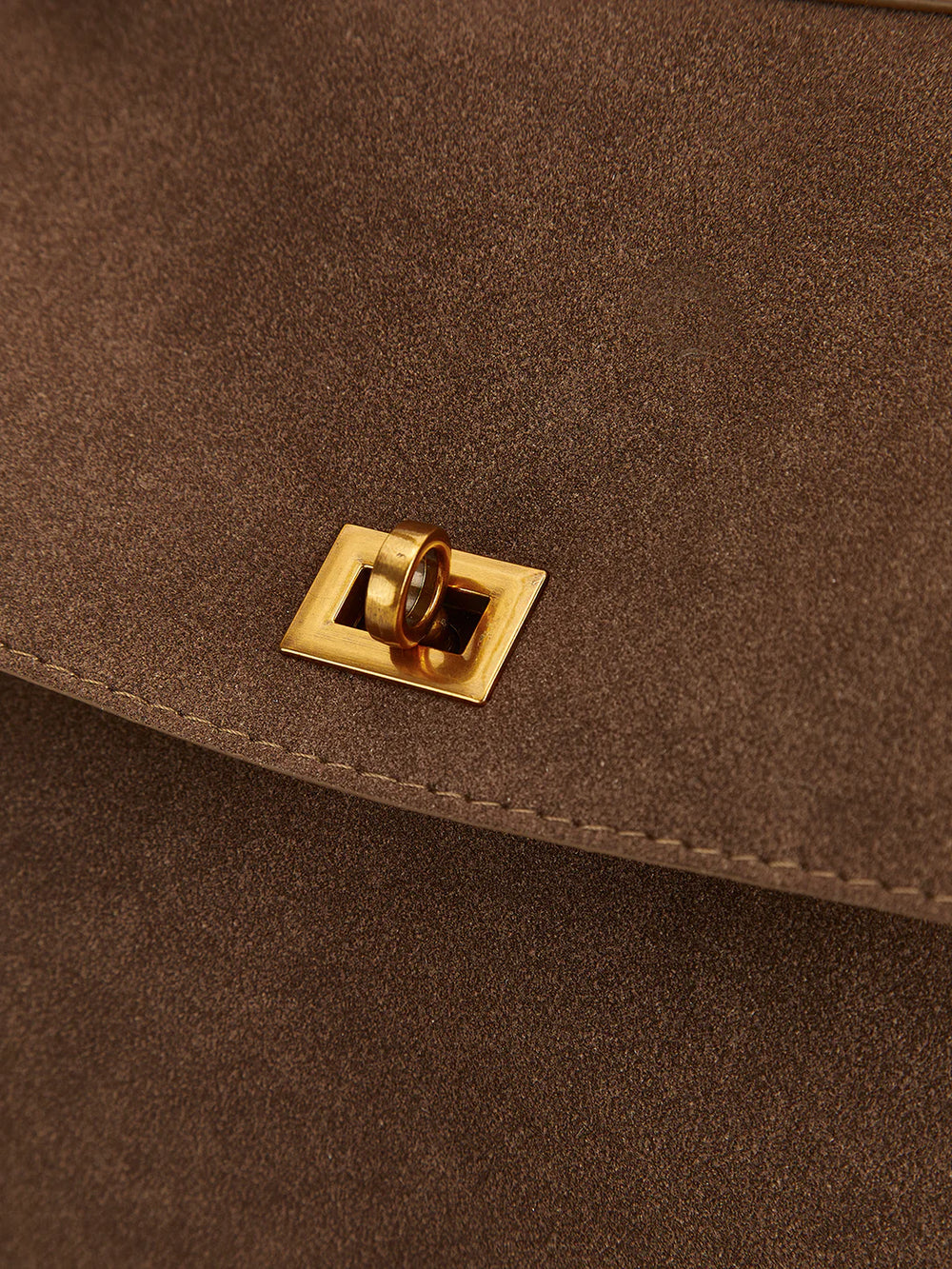 Classy Capsule - 3