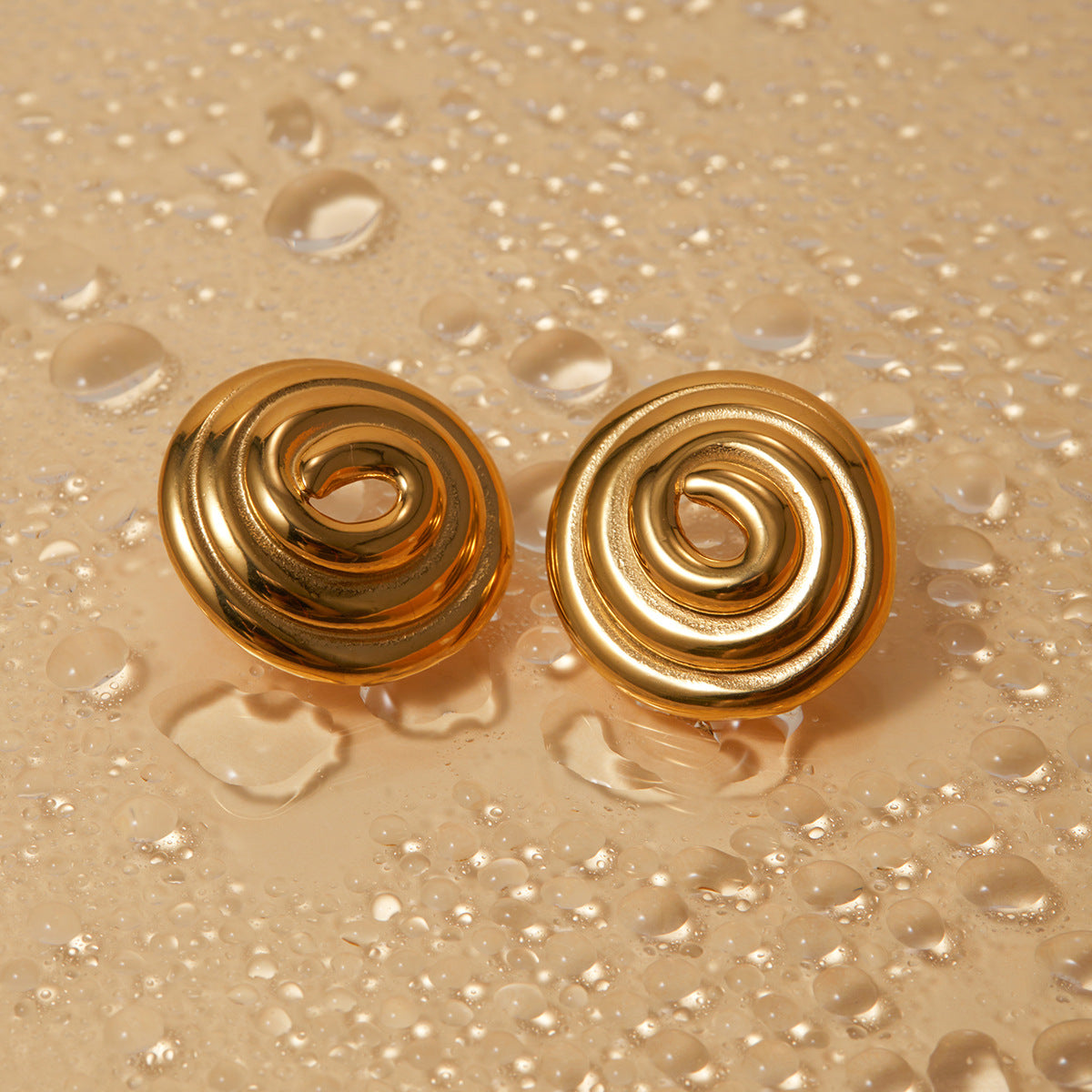 Luxe Spiral - Gold Round Earrings