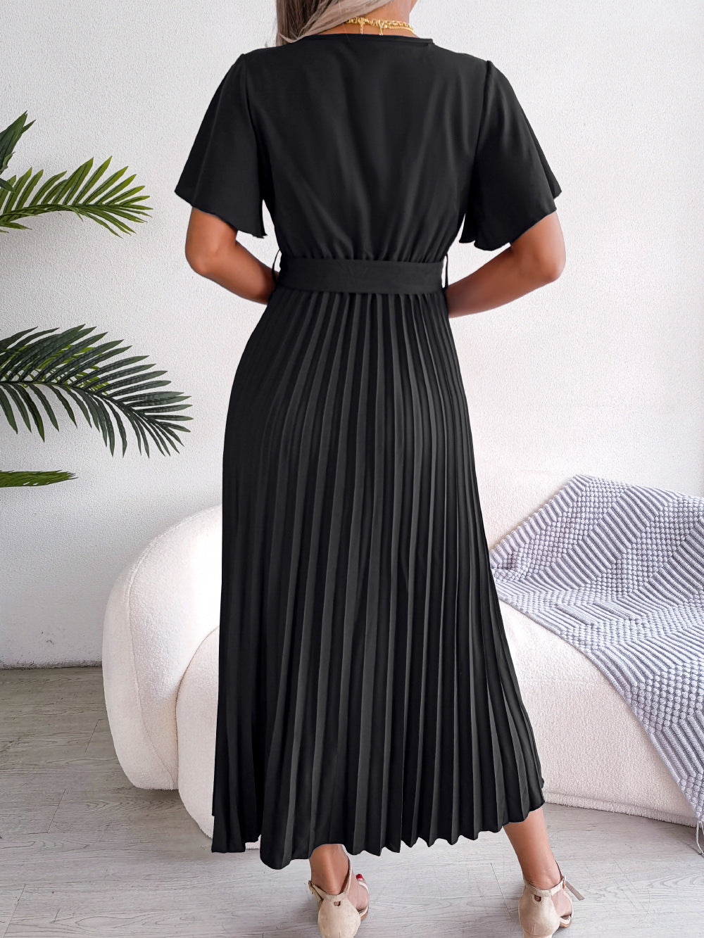 DressBetty - Cross V-Neck Pleated Dress