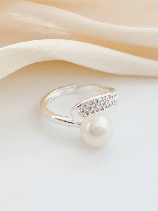 Multicolor Pearl Ring With Crystals For Daily Elegance
