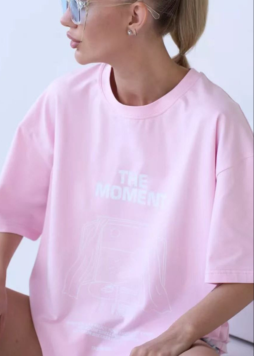 Sunprint Oversized Graphic Tee – Pink Statement Comfort