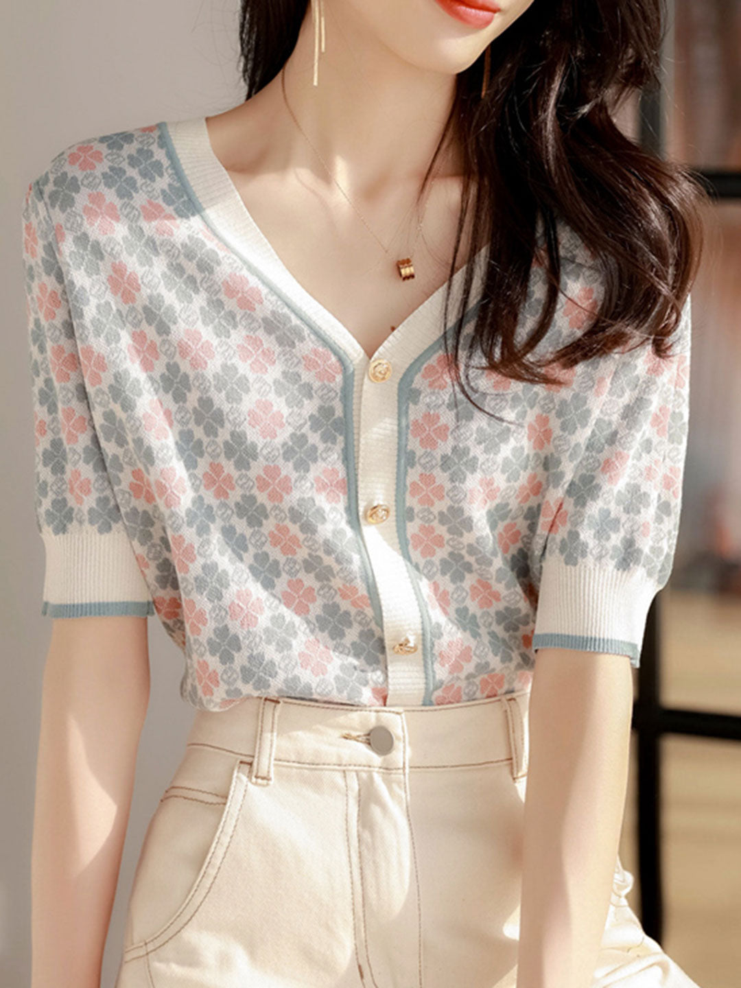 Sophia Vintage V-neck Printed Jacquard Cardigan