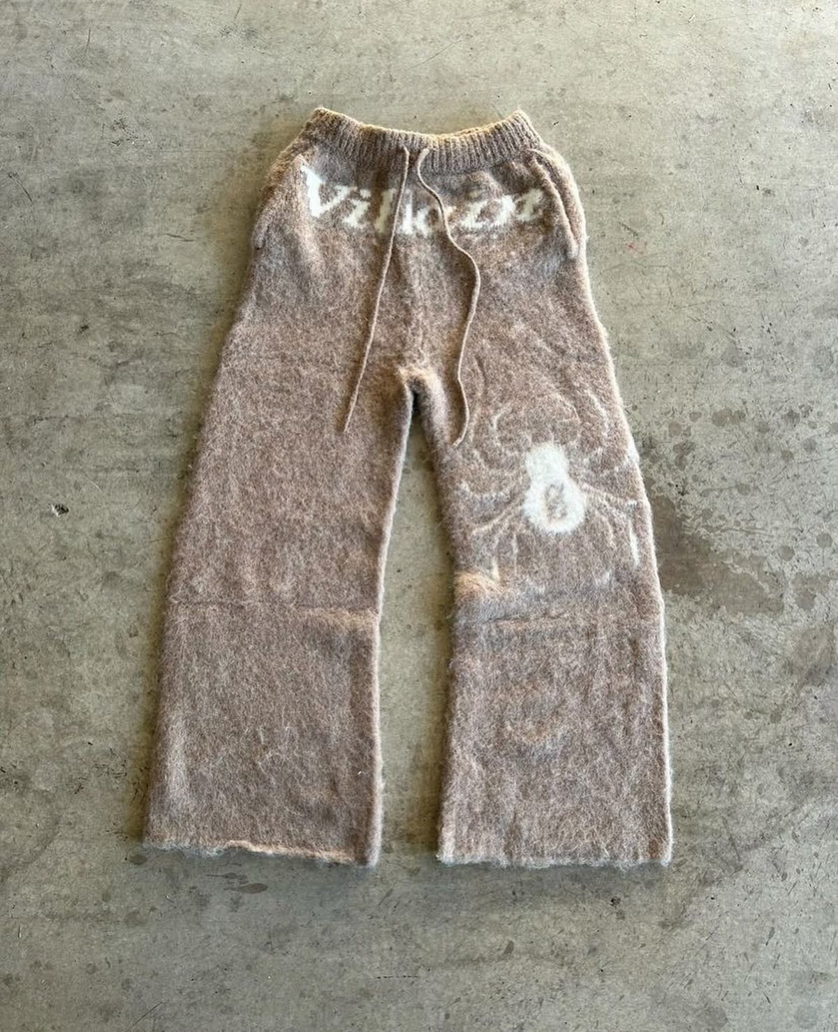 Villain Spider Lounge Pants