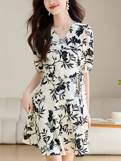 Chloe V-Neck Lantern Sleeve Floral Printed Dress