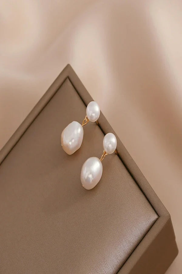 Tricia Pearl Earrings
