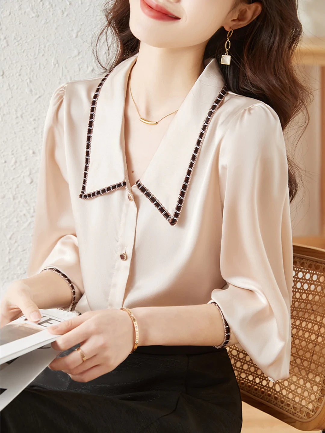 Elva Casual Doll Collar Blouse-Black