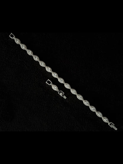 🚨 FLASH DEAL 🚨 Angel Eyes Bracelet