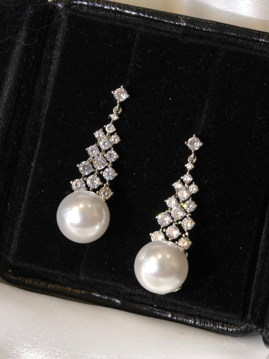 Diana Earring