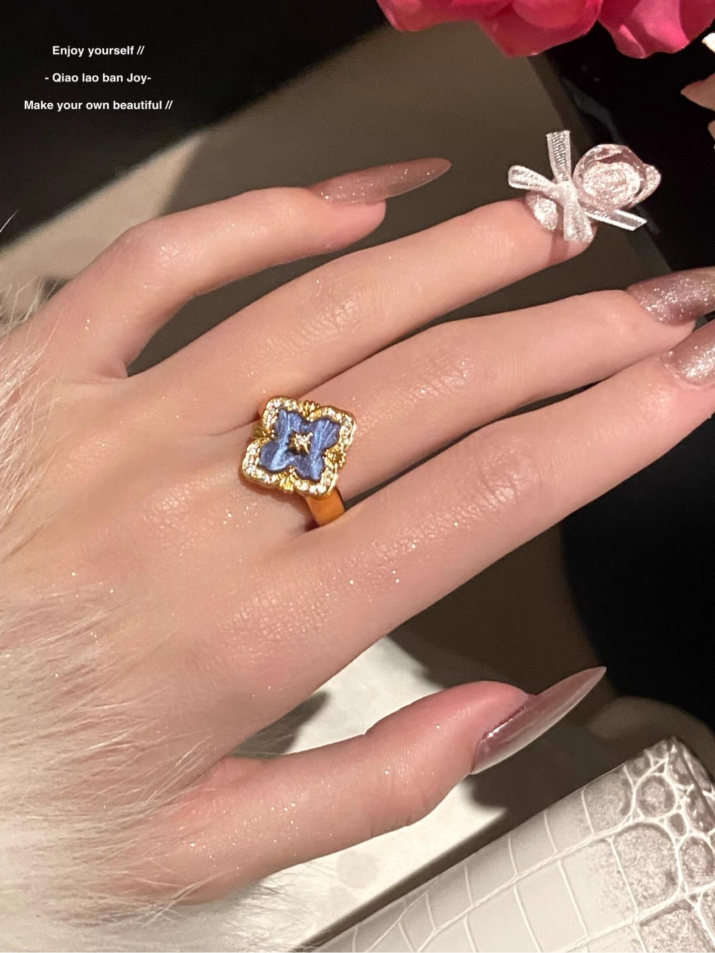 Elise Open Ring
