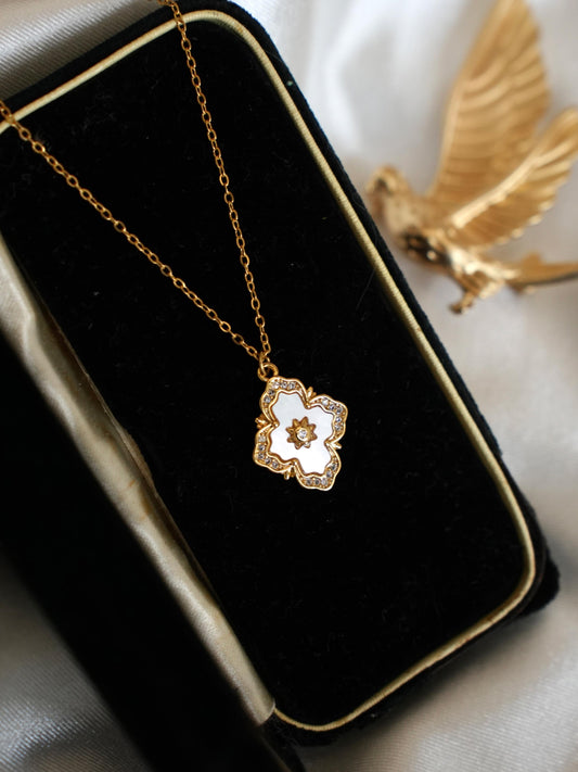 Estelle Necklace