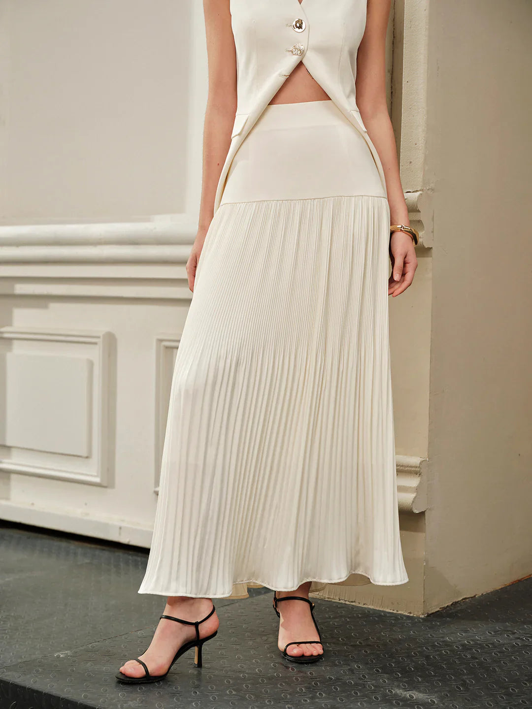 Elegant Style Mid-Waist Pleated Skirt
