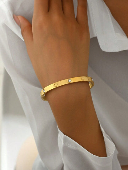 Heart-shaped Buckle Stainless Steel Bracelet