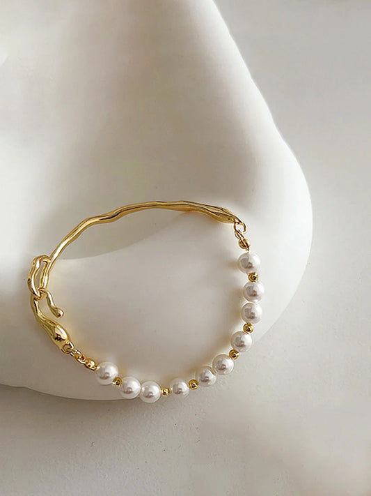Sculpted Pearl Charm Bracelet