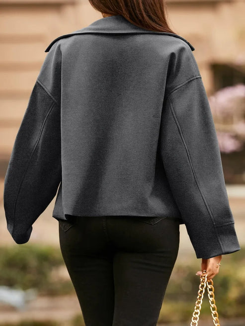 Lapel Collar Cropped Buttoned Jacket