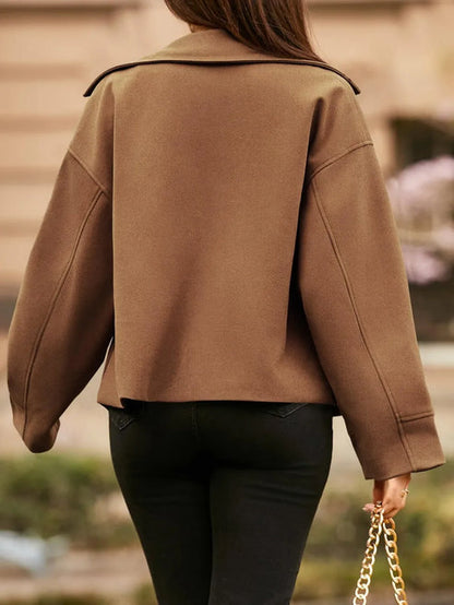 Lapel Collar Cropped Buttoned Jacket