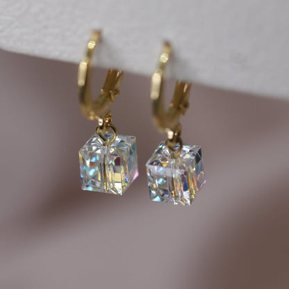 Aurora Cube Crystal Earrings champagne