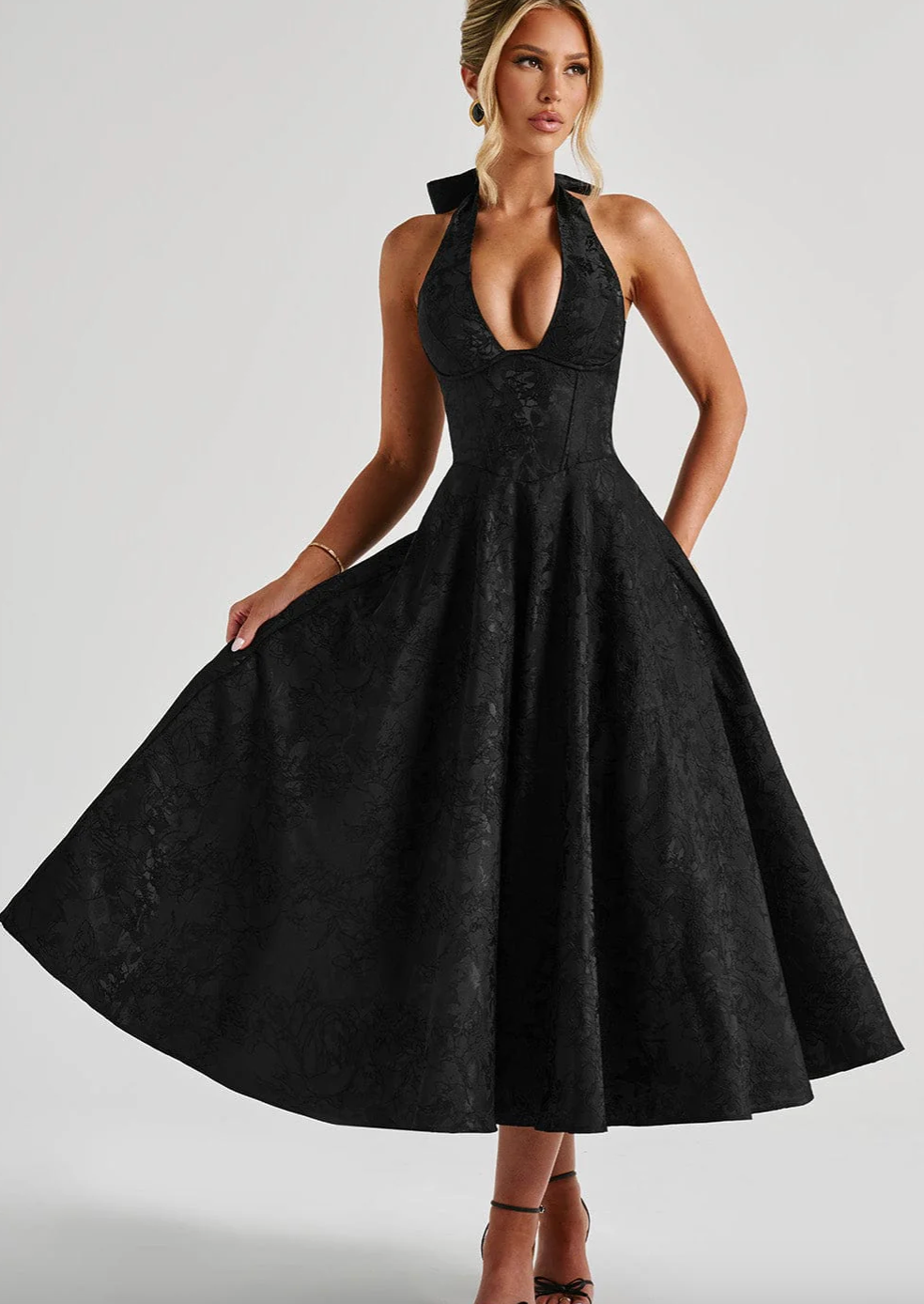 Esmeralda | Halter Sleeveless Midi Dress