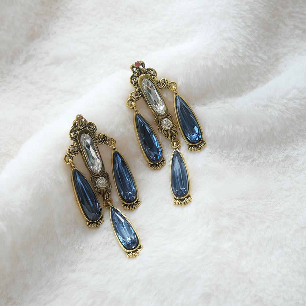 Theodora Earring