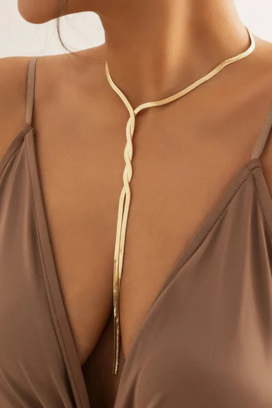 Nora Twist Necklace