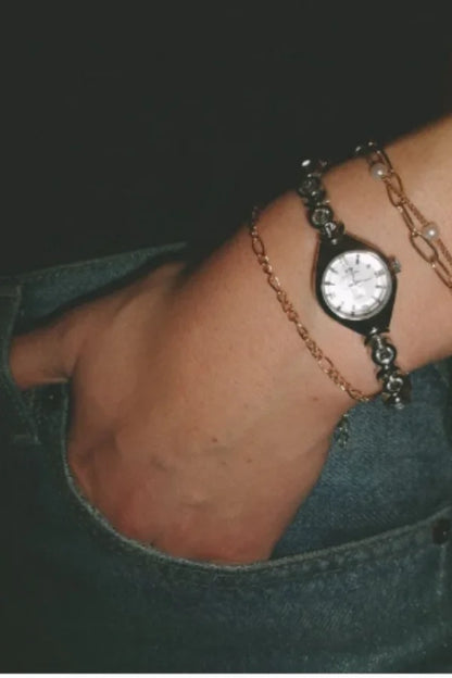 Alina Watch