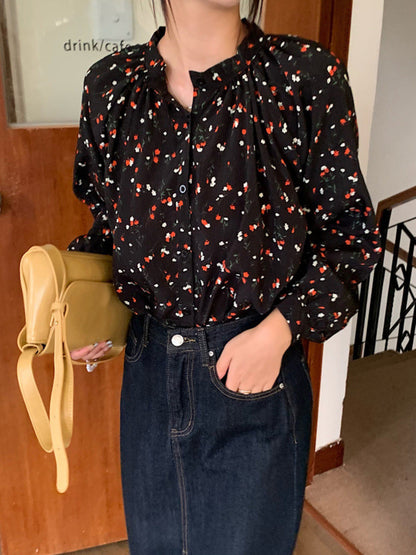 Adela Vintage Floral Print Crew Neck Blouse-Black