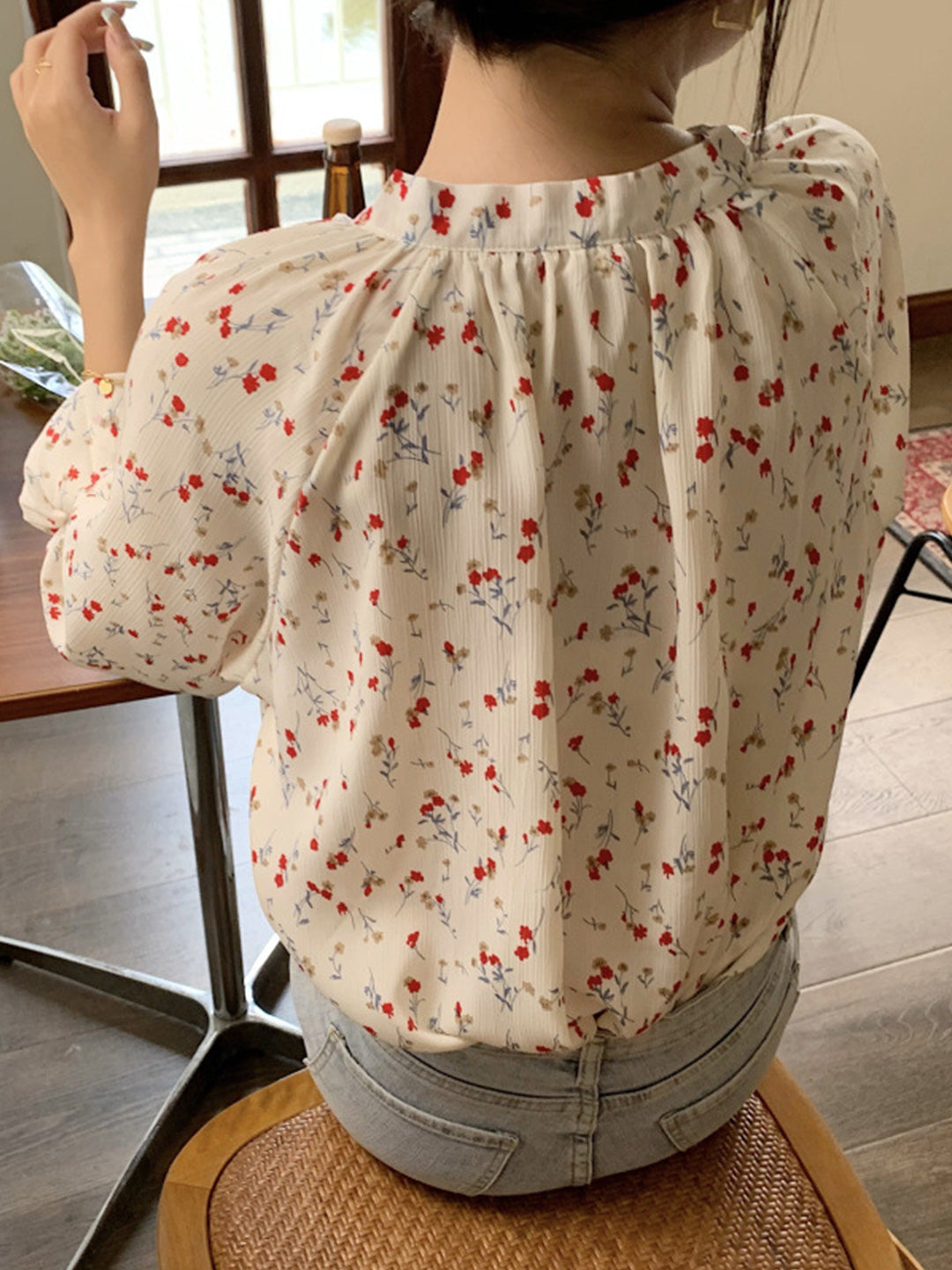 Adela Vintage Floral Print Crew Neck Blouse