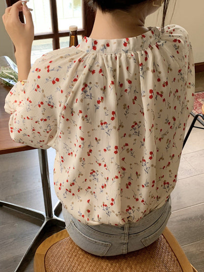 Adela Vintage Floral Print Crew Neck Blouse